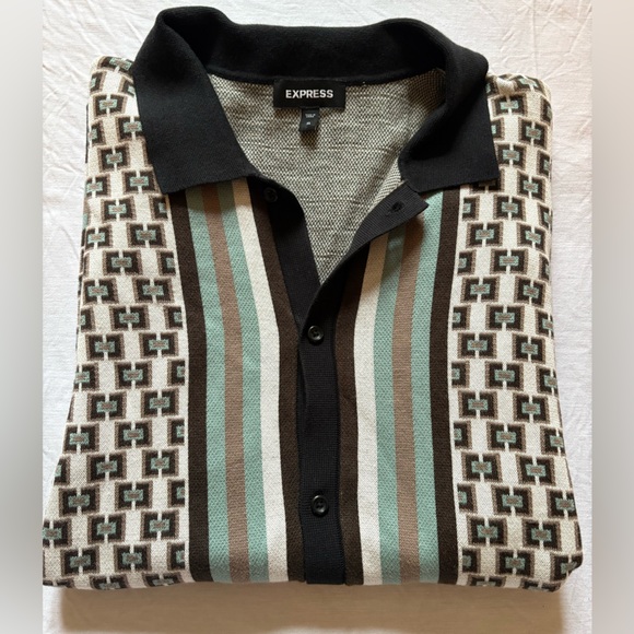 Express Other - Knit button up short sleeve